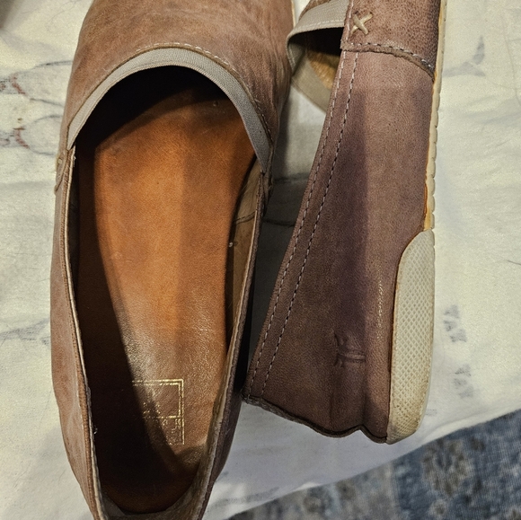 Frye Melanie Slip On Grey - Picture 5 of 12
